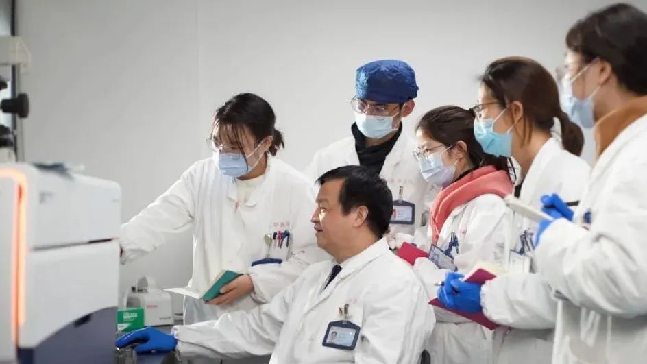 世界杯官网方邦江教授入围2022年上海市“四有”好教师（教书育人楷模）提名人选名单