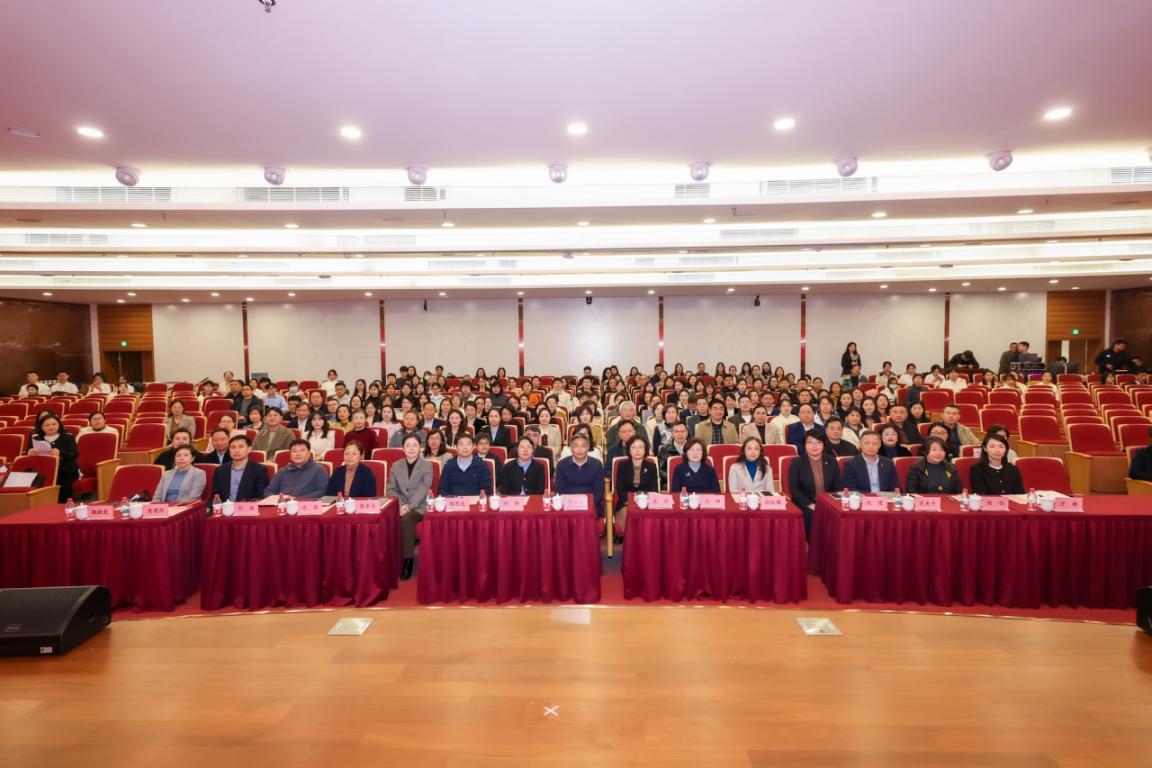 世界杯官网召开2026年新学期学生工作会暨就业工作推进会