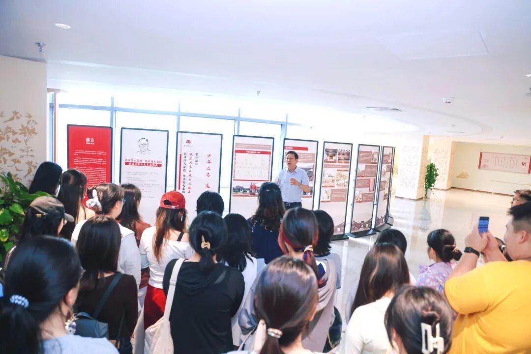 红色家风润杏林 张闻天家风展走进2026世界杯官方合作网站